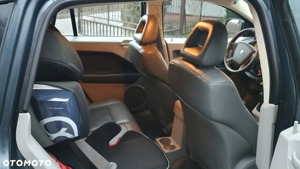 Dodge Caliber 2.0 CRD SXT - 12