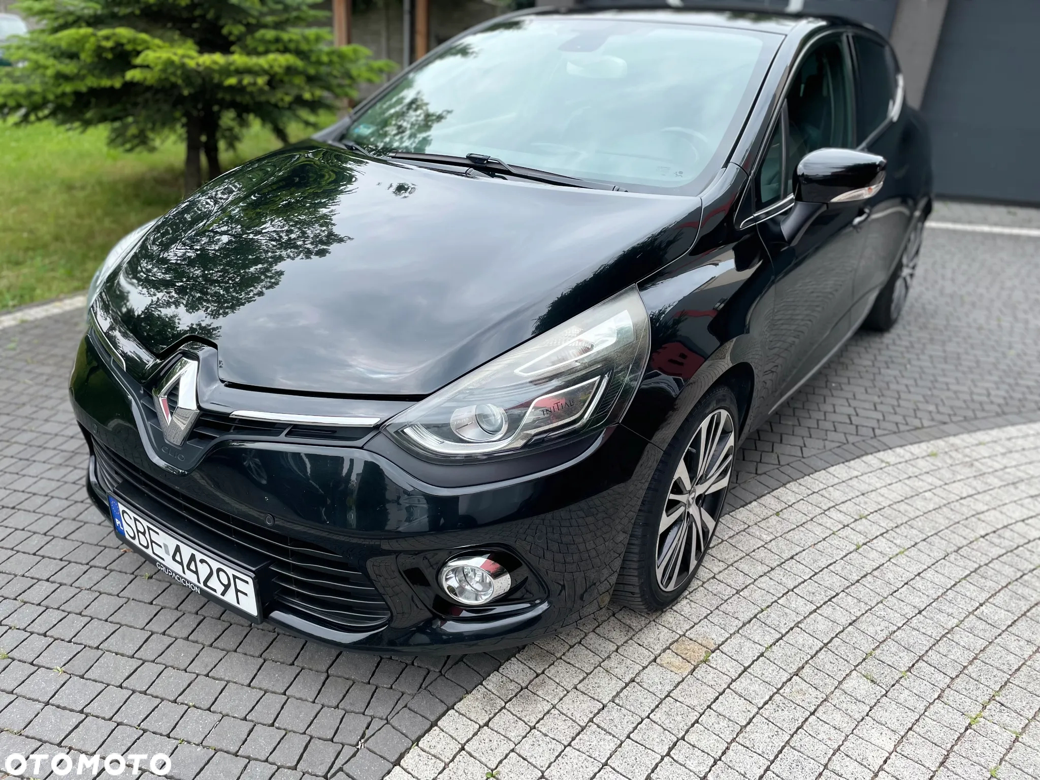 Renault Clio Energy dCi 90 Start & Stop EDC INITIALE PARIS - 4