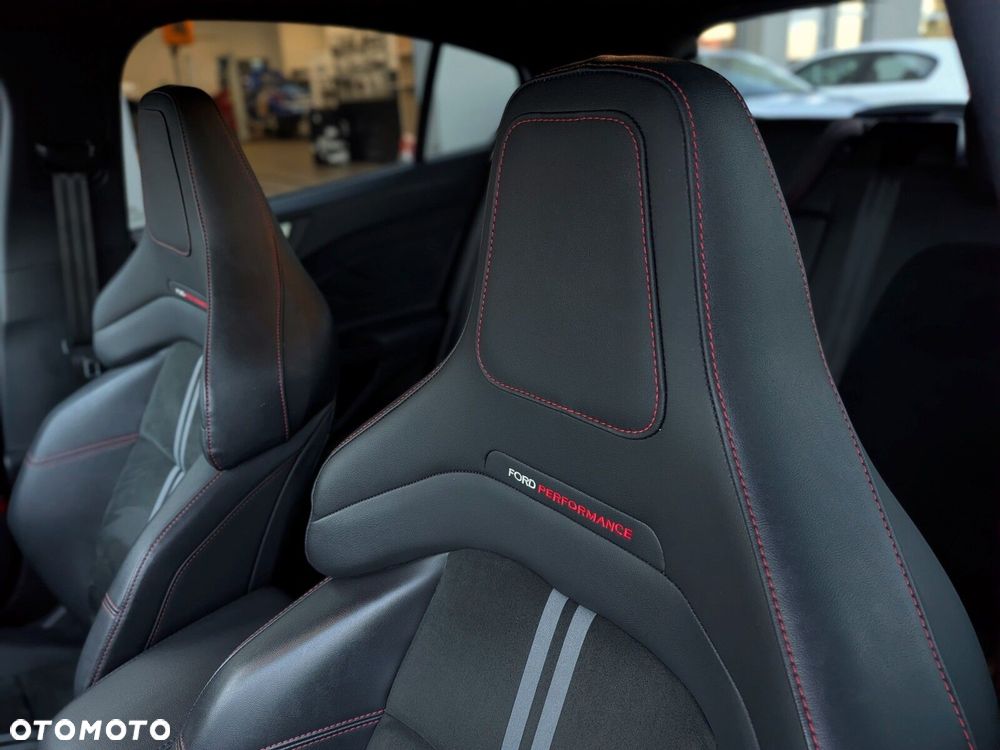 Ford Focus 2.3 EcoBoost ST X - 11