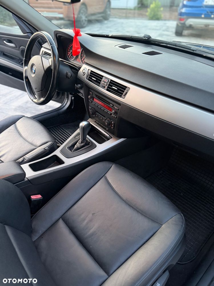 BMW Seria 3 - 18