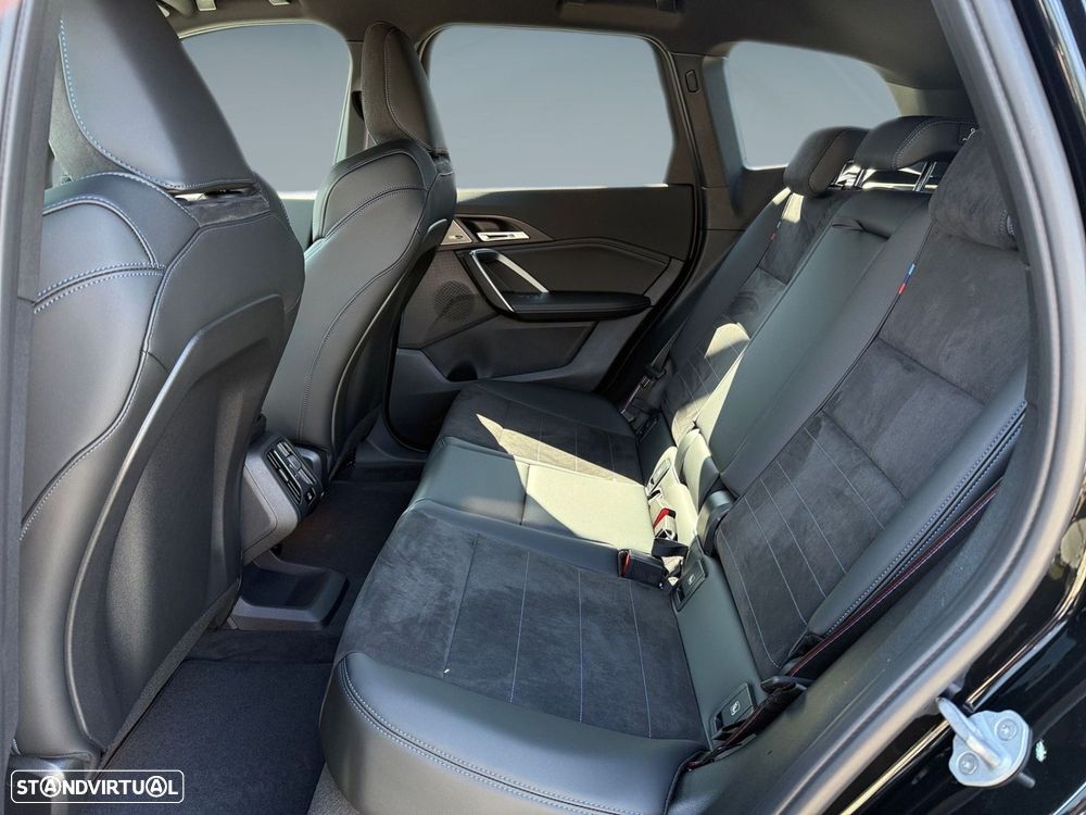 BMW iX1 eDrive20 Pack Desportivo M Pro - 11