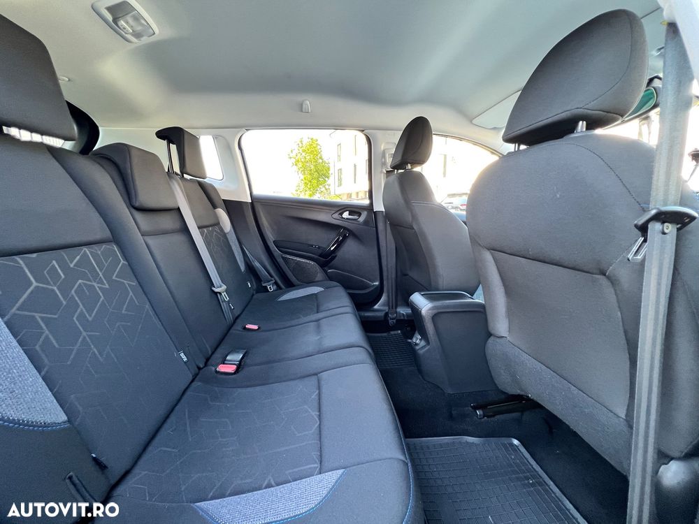 Peugeot 2008 - 15