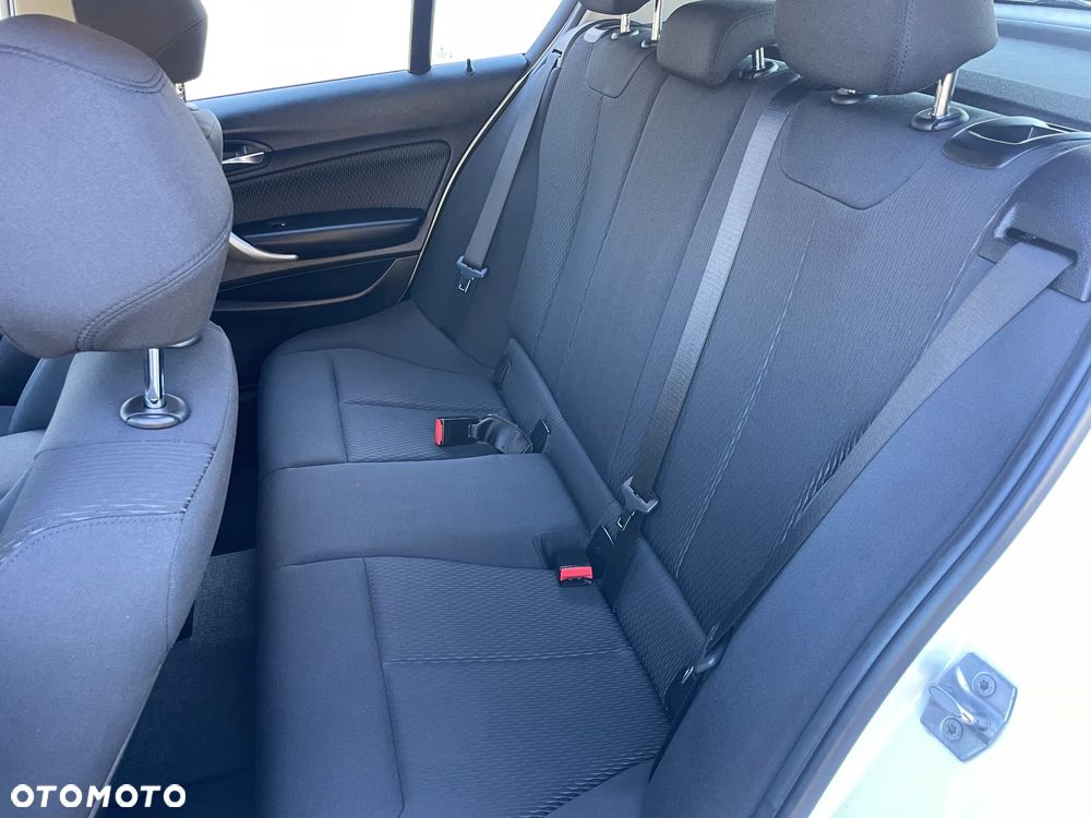 BMW Seria 1 118i - 14