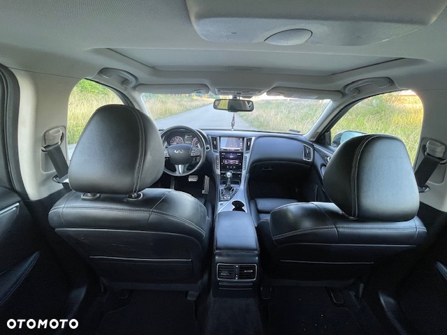 Infiniti Q50 Q50S Hybrid AWD - 10