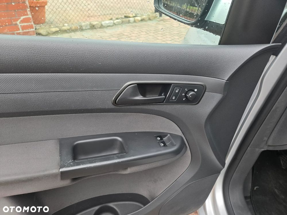 Volkswagen Caddy 2011