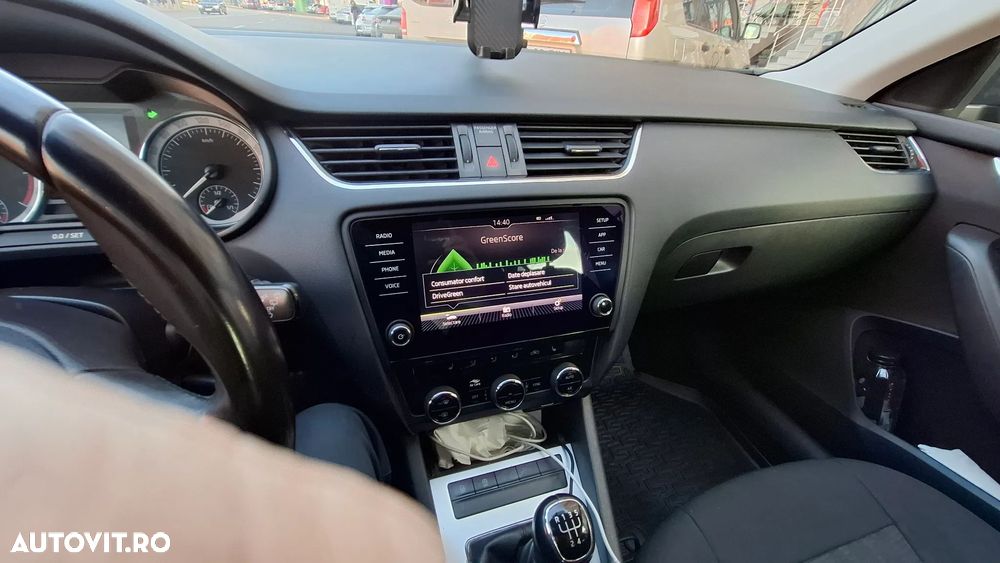 Skoda Octavia 1.6 TDI Ambition - 17