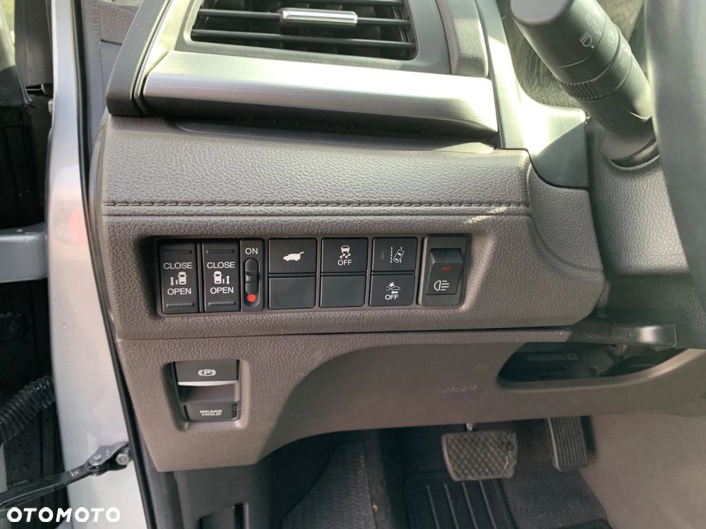 Honda Odyssey - 32