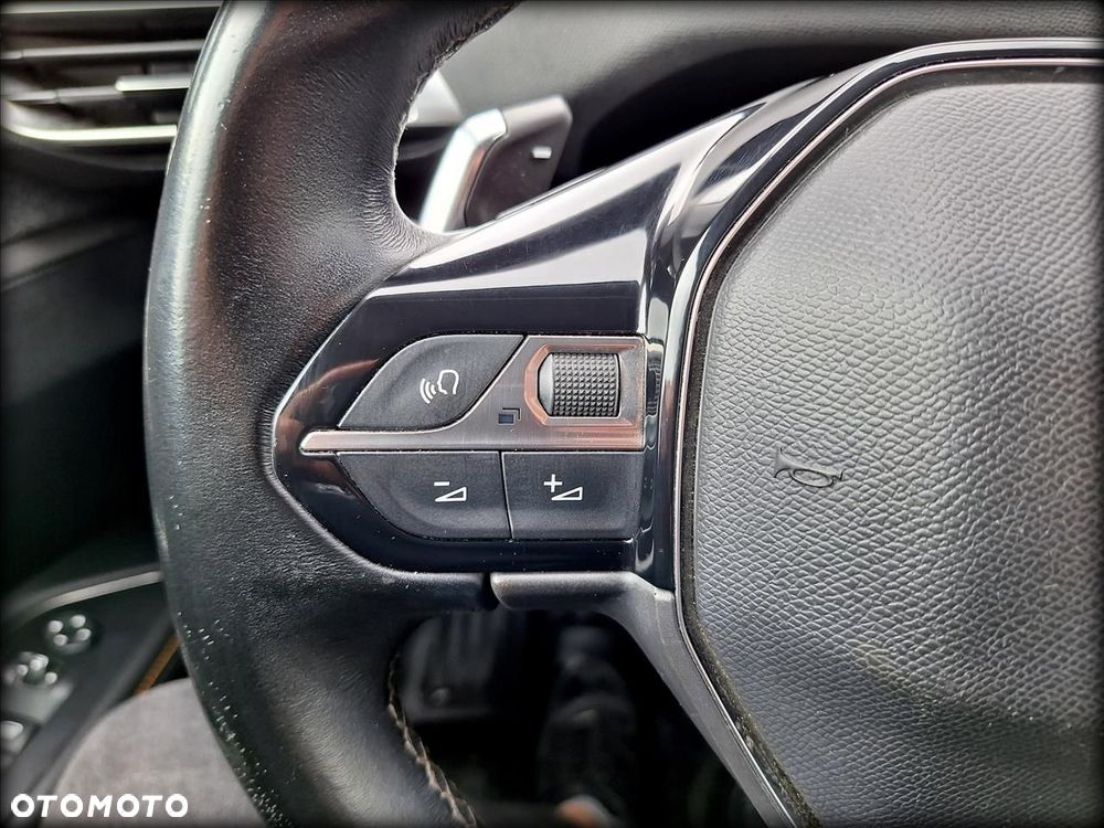 Peugeot 5008 2.0 BlueHDi Road Trip S&S EAT8 - 22