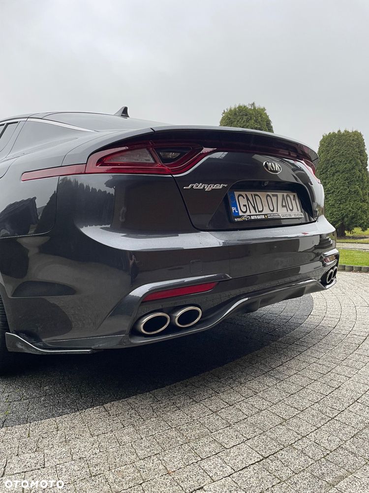 Kia Stinger 2.0 T-GDI GT Line - 13