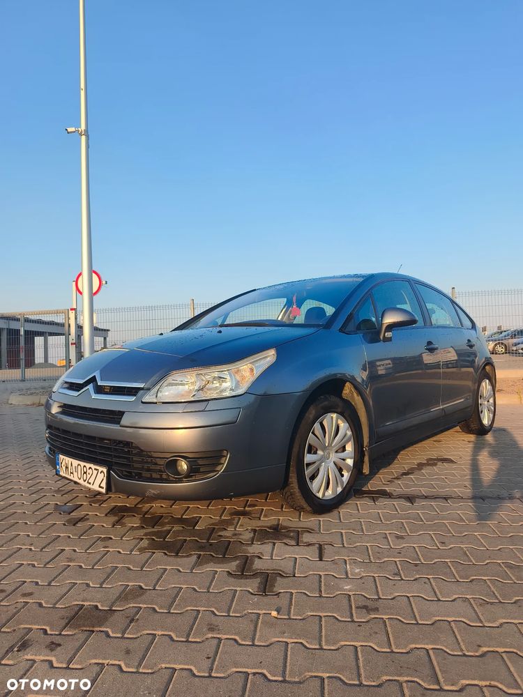 Citroën C4 2.0 16V Exclusive - 2