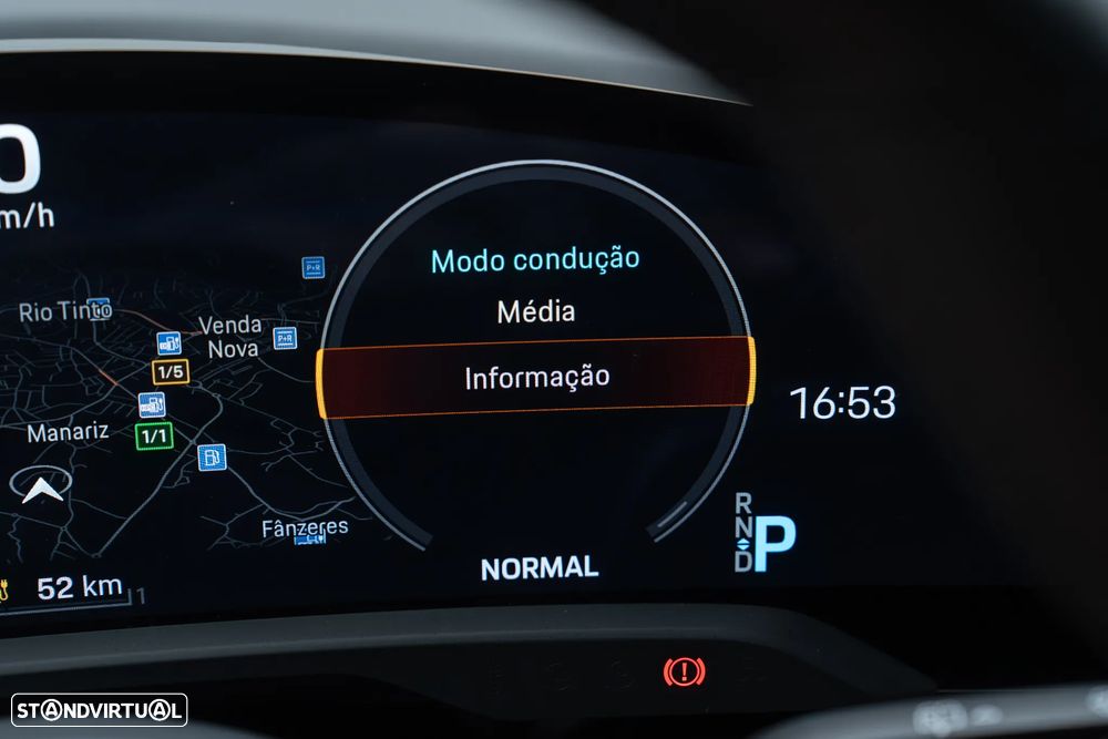 Porsche Taycan Sport Turismo 4S - 38