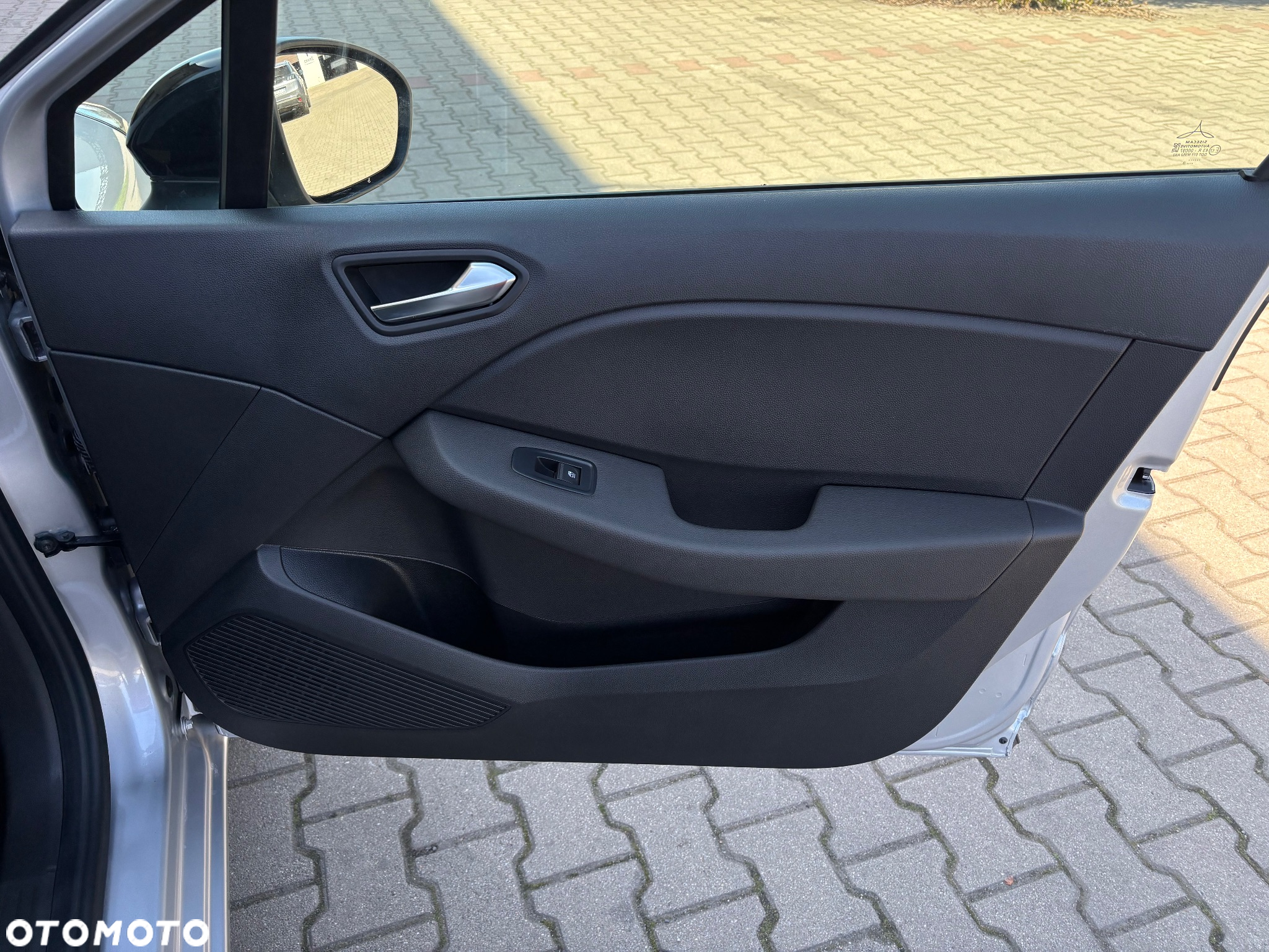 Renault Clio 1.0 TCe Evolution - 21