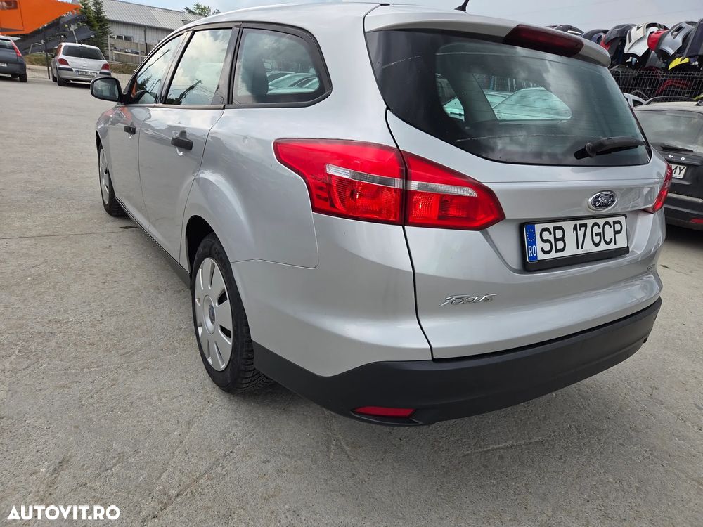 Ford Focus 1.0 EcoBoost Trend - 5