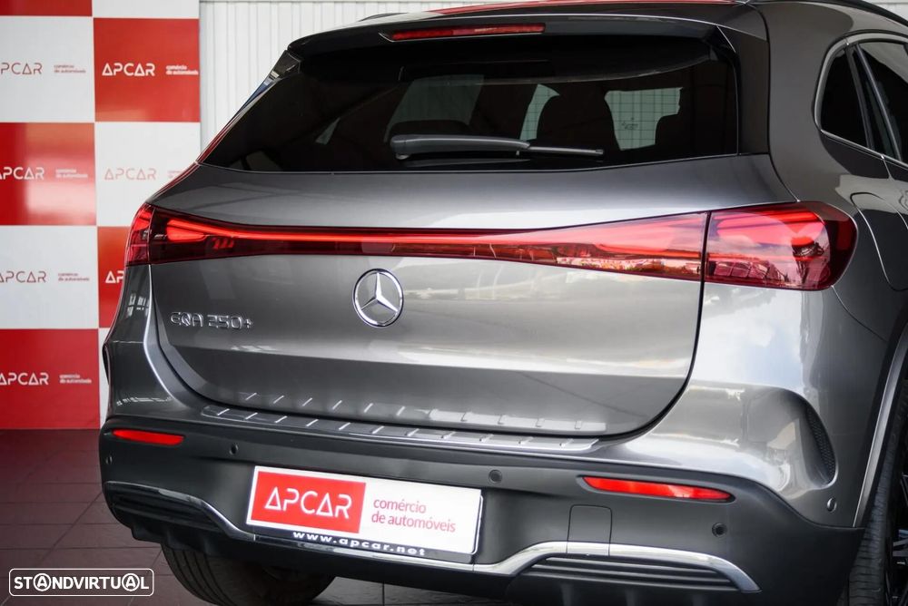 Mercedes-Benz EQA 250+ AMG Line - 13
