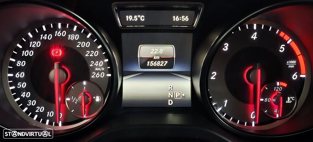 Mercedes-Benz CLA 200 d Shooting Brake Urban Aut. - 12