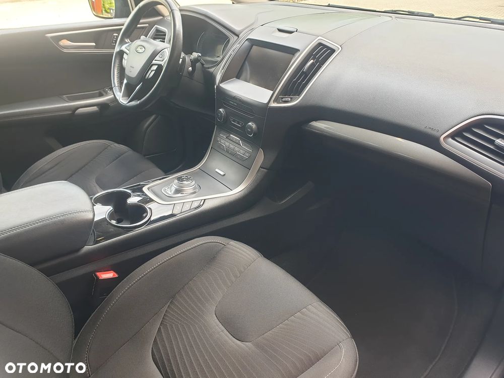 Ford S-Max - 14