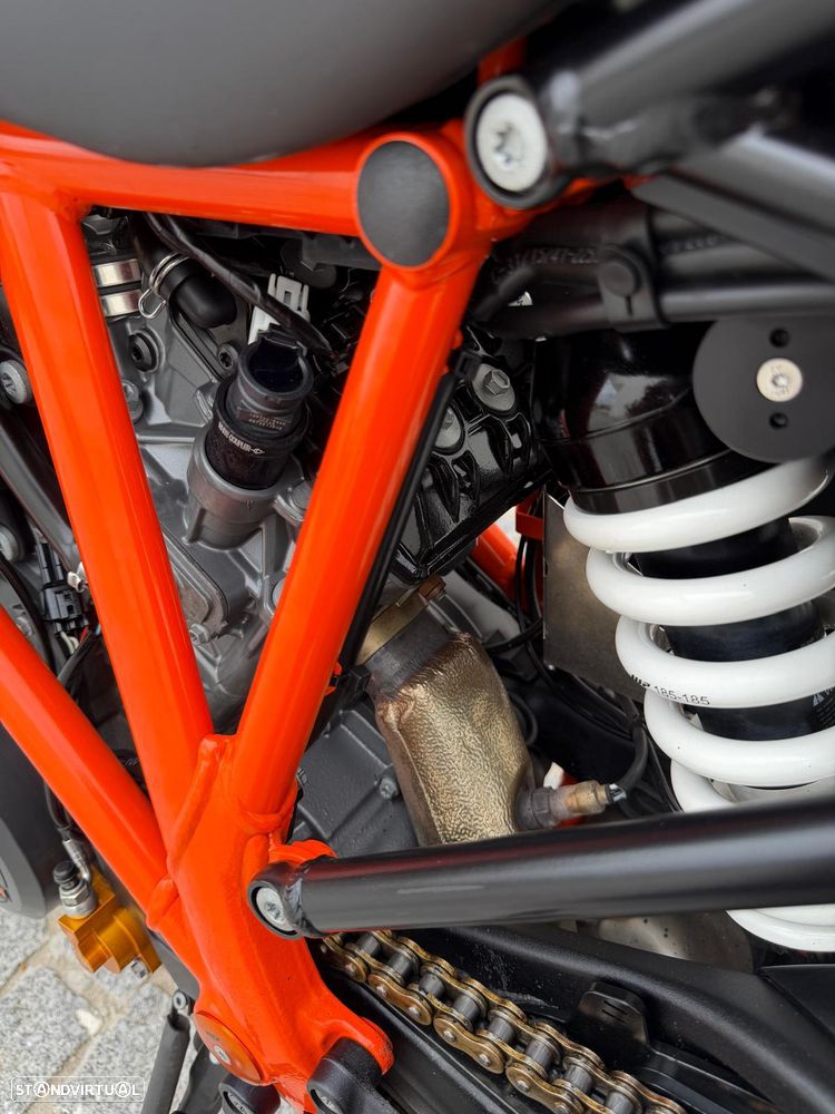 KTM Superduke 1290 SUPER DUKE GT - 9