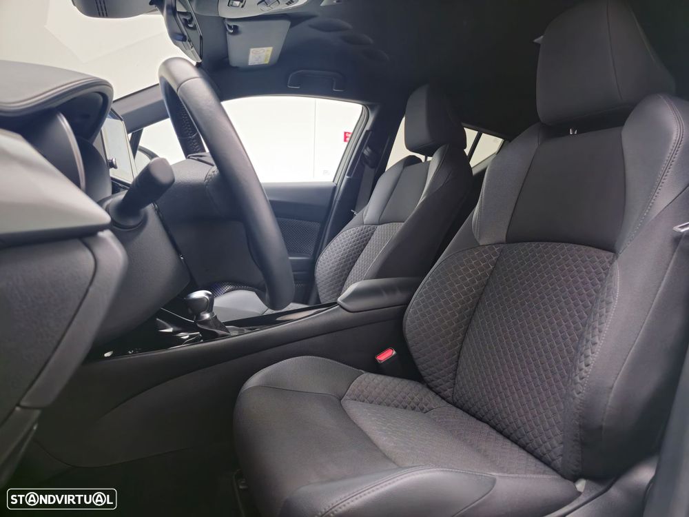 Toyota C-HR - 12