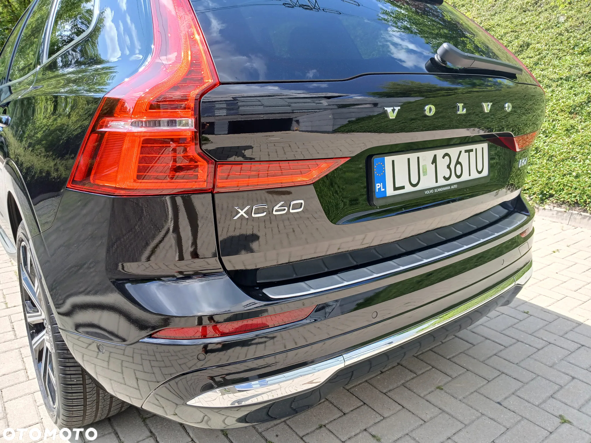Volvo XC 60 B5 B AWD Ultimate Bright - 11