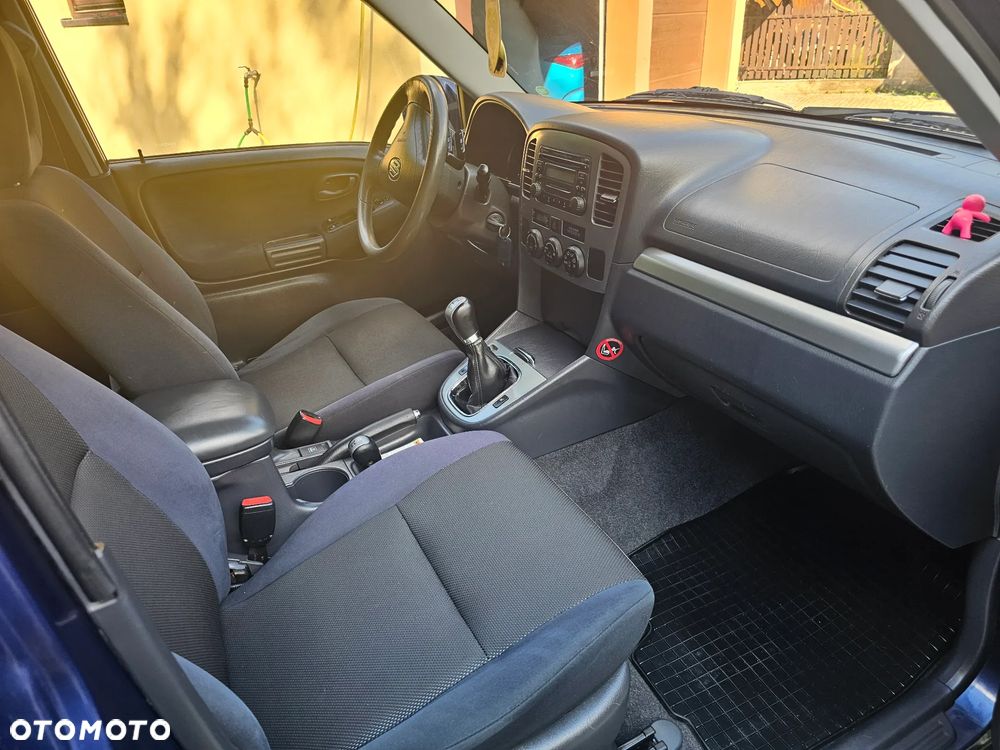 Suzuki Grand Vitara - 12
