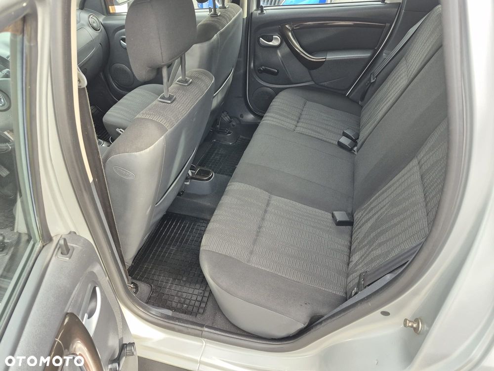 Dacia Duster 1.6 Laureate - 15