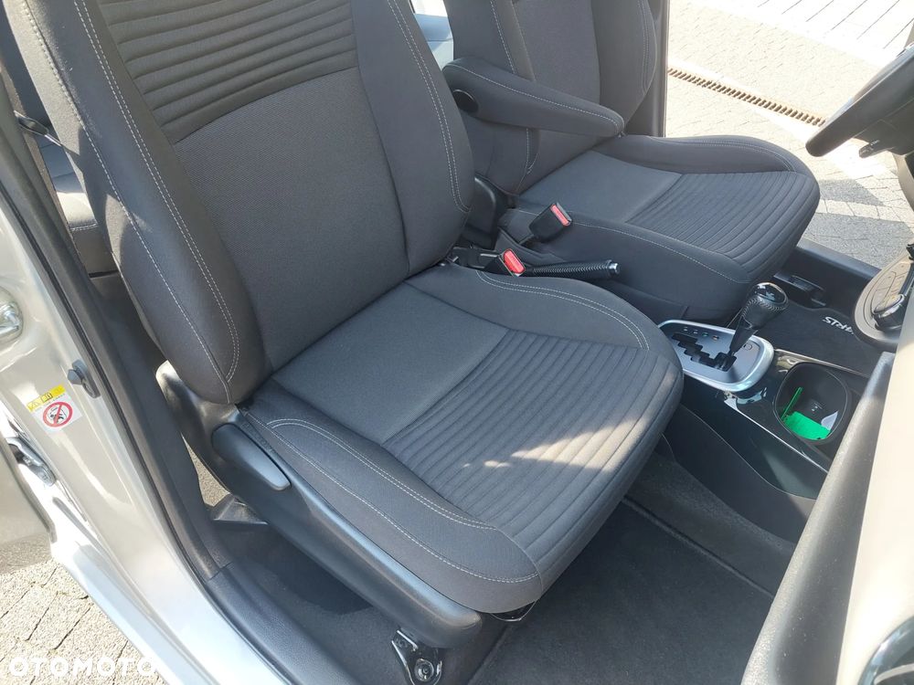 Toyota Yaris - 15