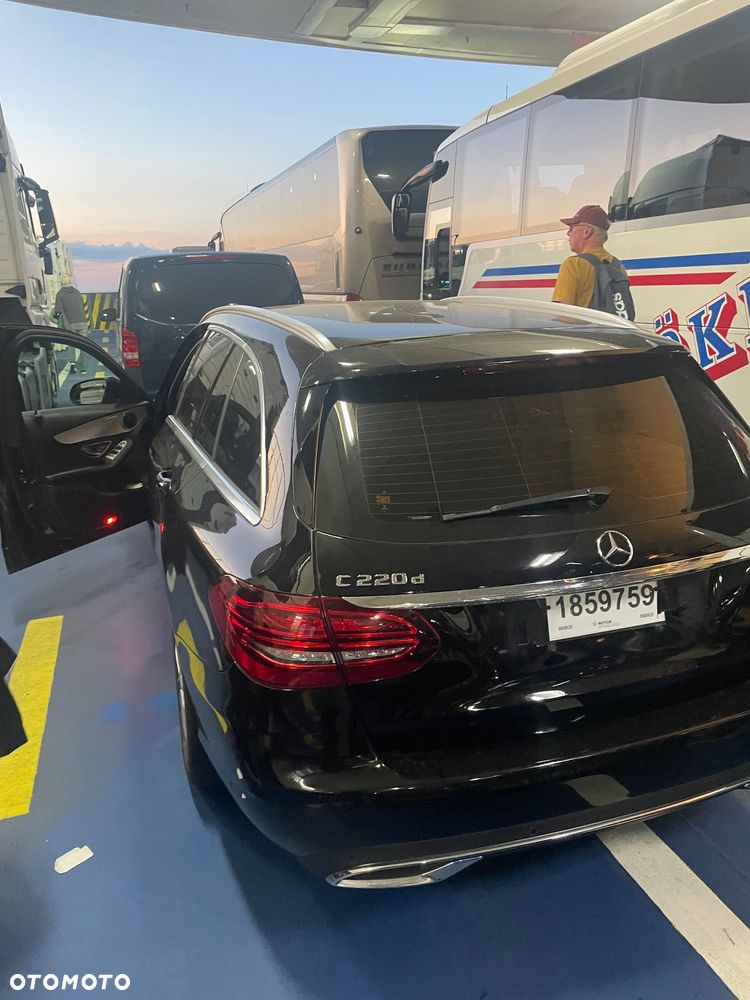 Mercedes-Benz Klasa C 220 d 9G-TRONIC - 25