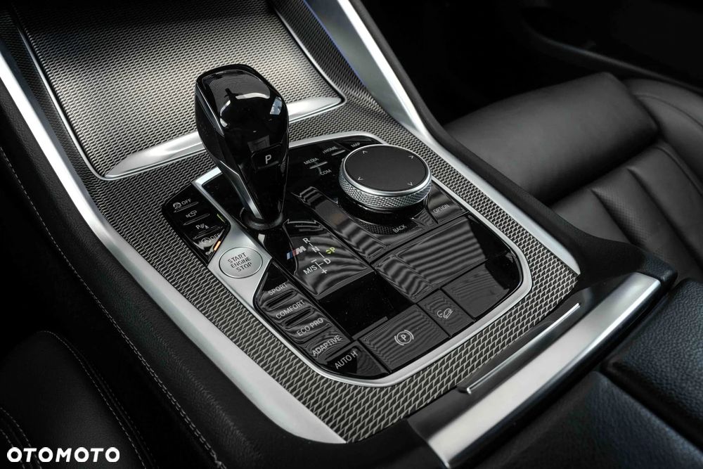 BMW X6 - 25