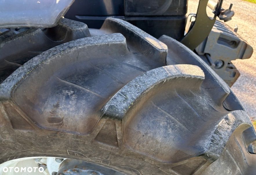 New Holland TL90 , rok 2001 ideal stan - 18