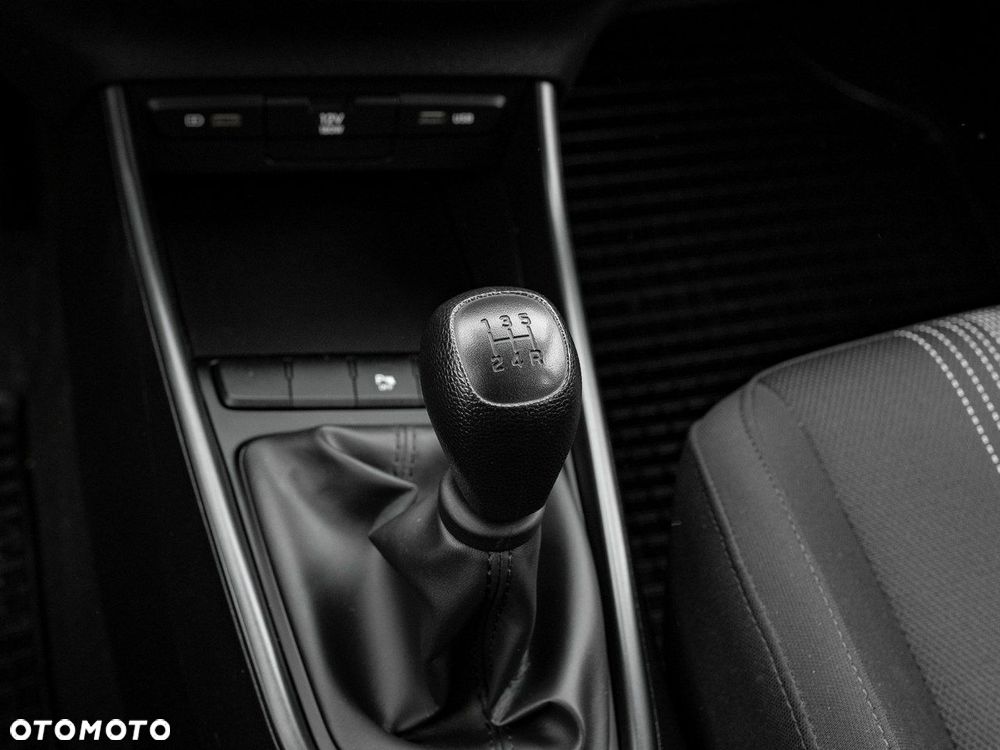 Hyundai i20 1.2 Pure - 18