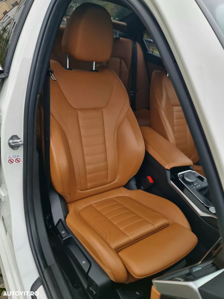 BMW Seria 3 318d Sport Line - 39