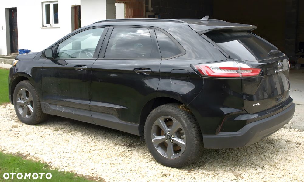 Ford Edge - 3