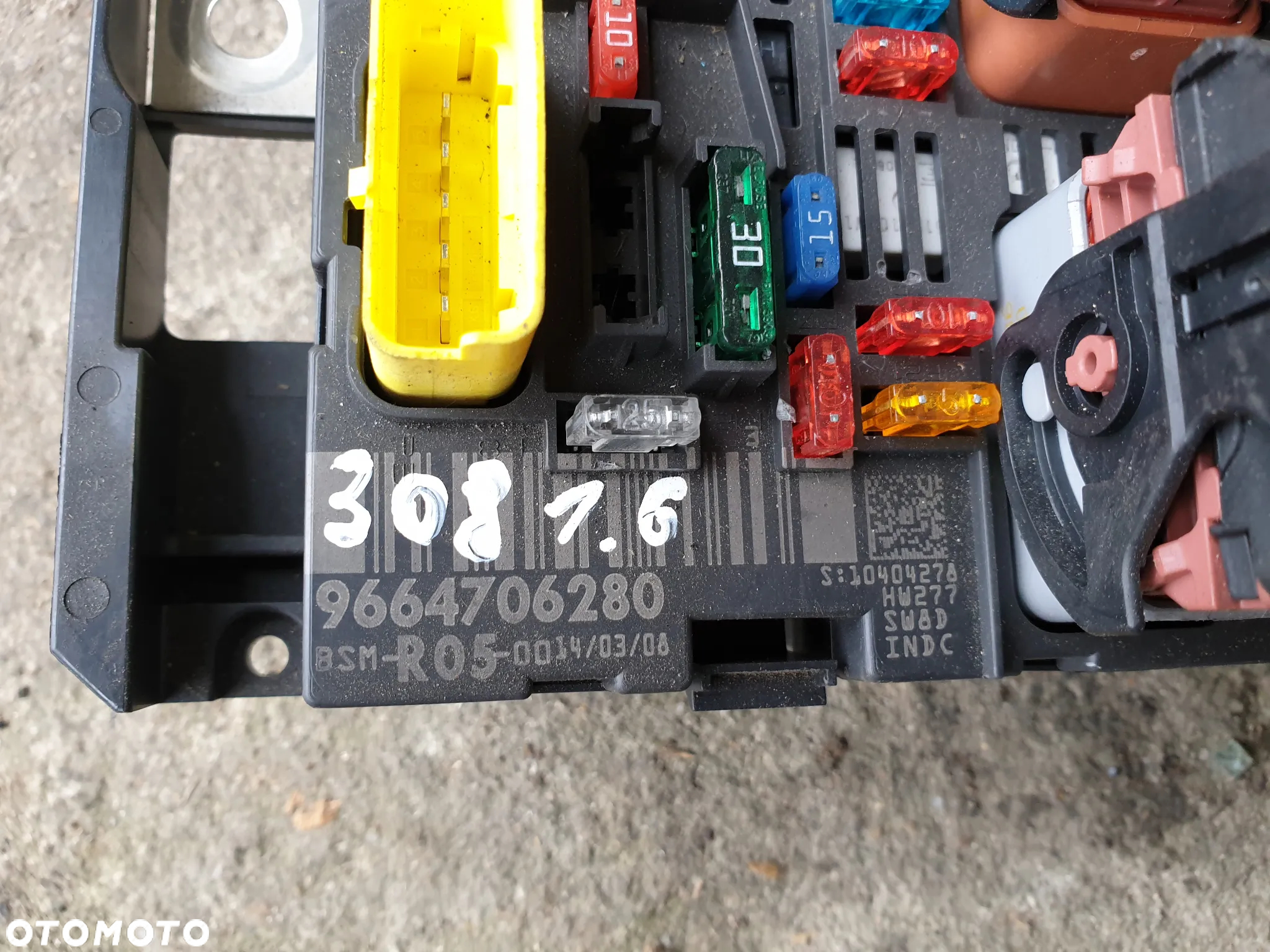 PEUOEOT 308 SW 1.6 benzyna moduł BSM skrzynka bezpieczników 9664706280 - 2