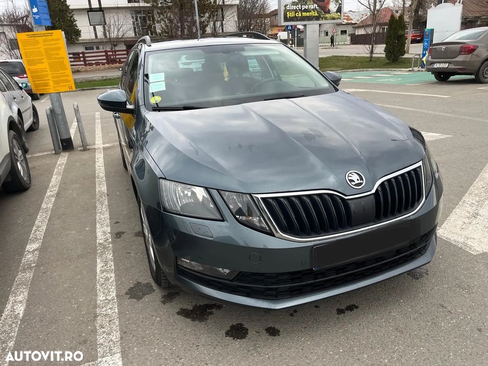 Skoda Octavia 2.0 TDI DSG Ambition - 2