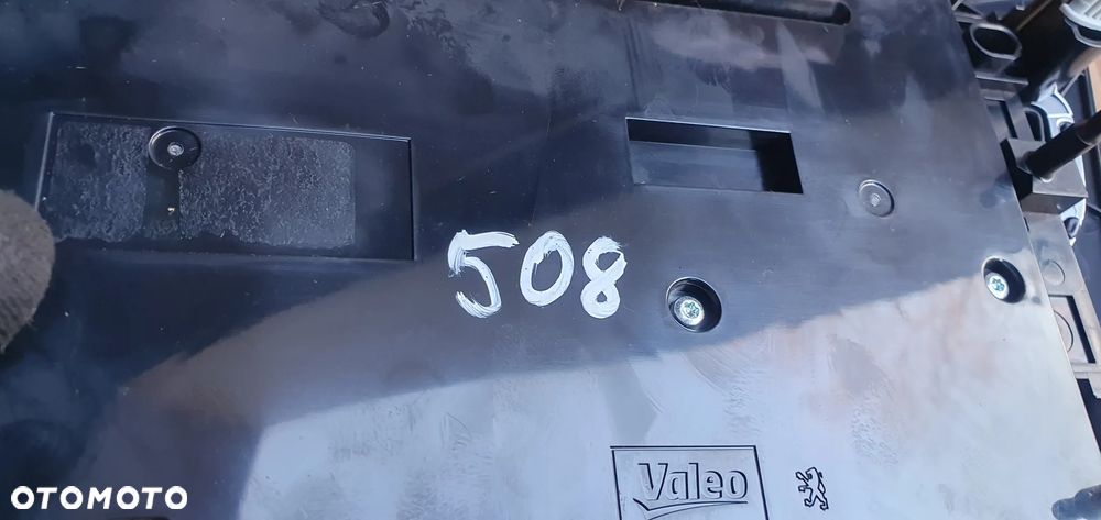 Panel radia nawiewu powietrza klimatyzacji Peugeot 508 I Lift - 8