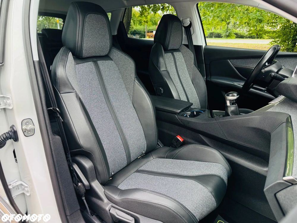 Peugeot 3008 BlueHDi 130 Stop & Start Allure Pack - 36