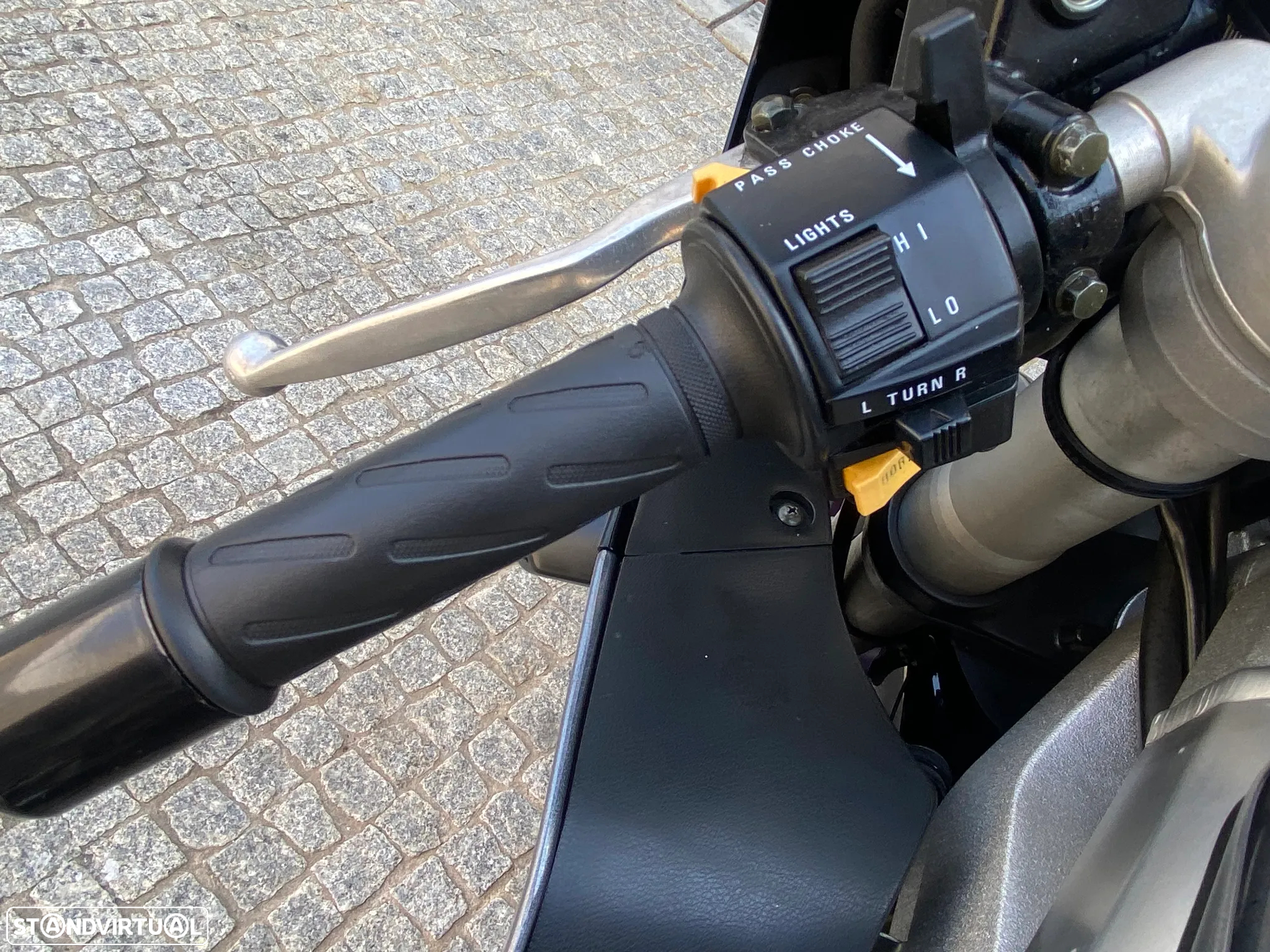 Suzuki GSX-R 1100 W 8600klm NACIONAL - 12