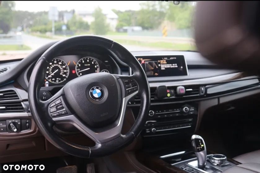 BMW X5 xDrive35i - 5