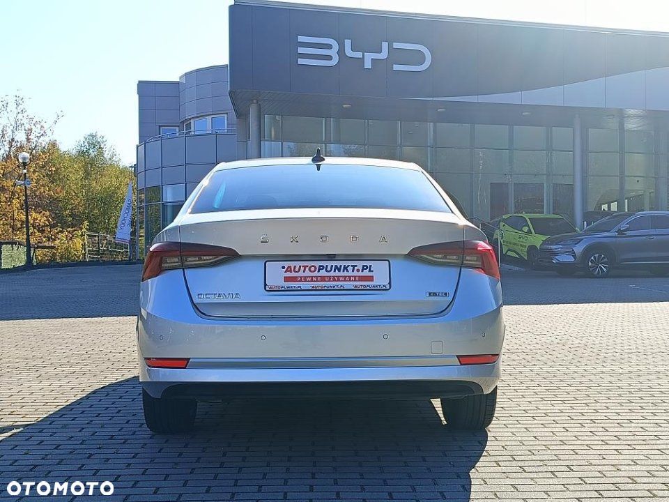 Skoda Octavia - 4