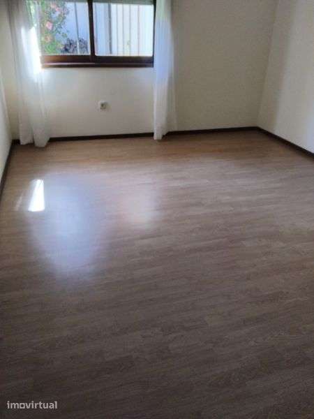 Casa T2 excelente localização - Grande imagem: 3/7