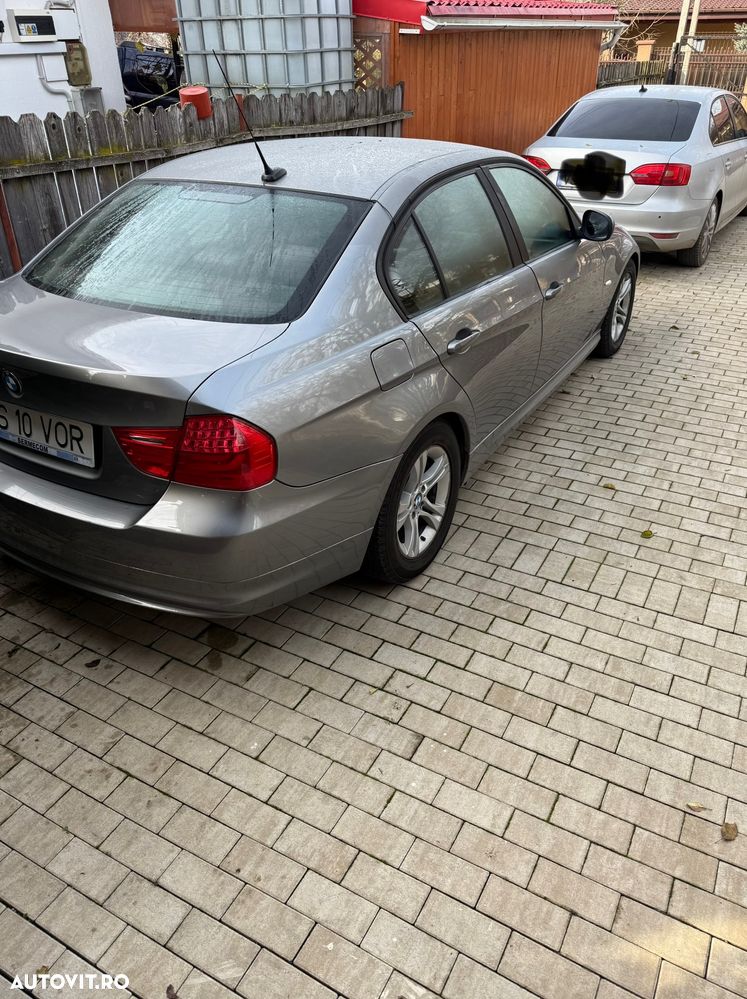 BMW Seria 3 320d xDrive - 4