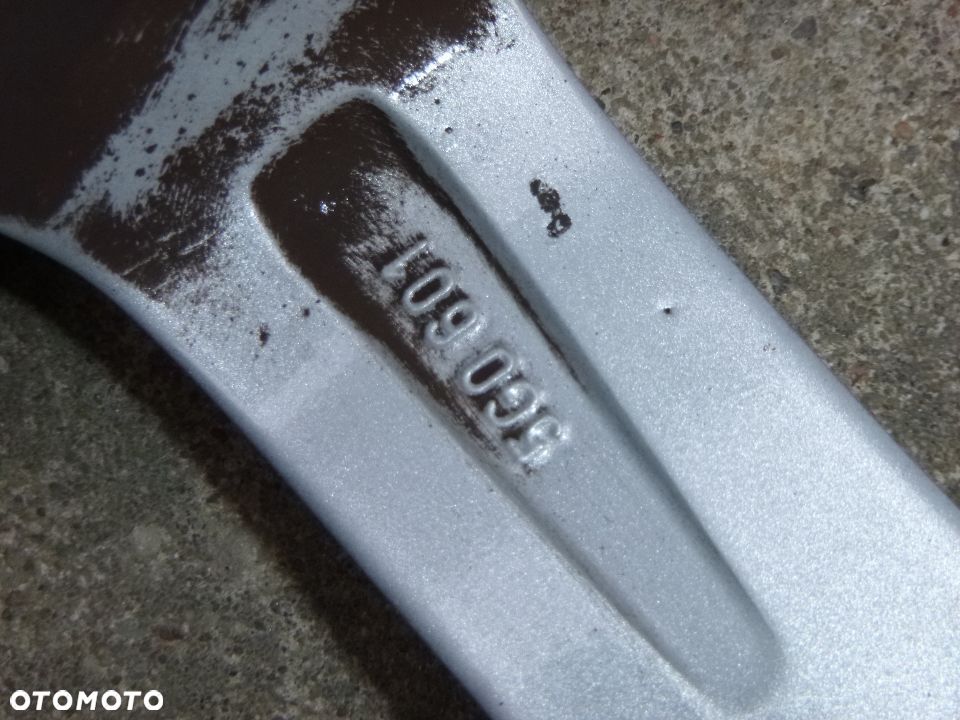 KOLO ALUFELGA 17" 7J ET49 VW GOLF VII 5G0601 - 7