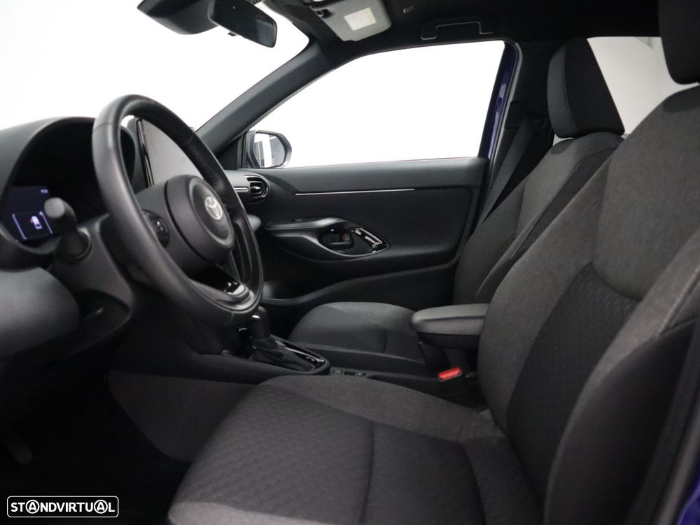 Toyota Yaris Cross - 13