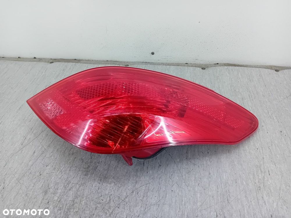 LAMPA TYLNA PRAWA PEUGEOT 308 I 9680425680 HATCHBACK - 6