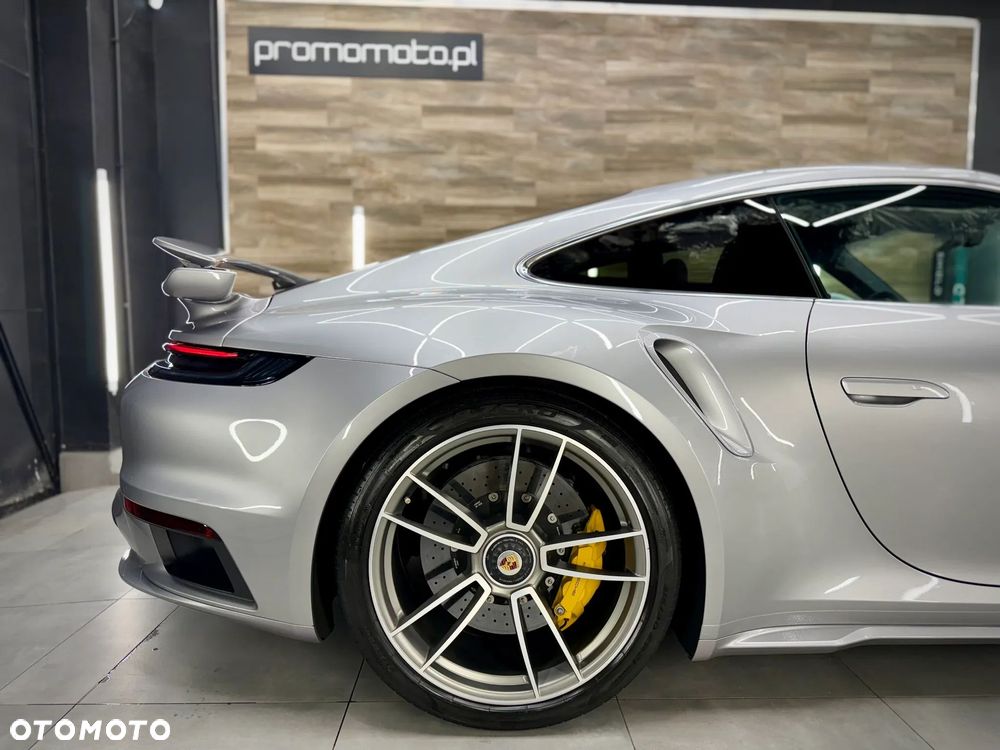 Porsche 911 Turbo S - 5