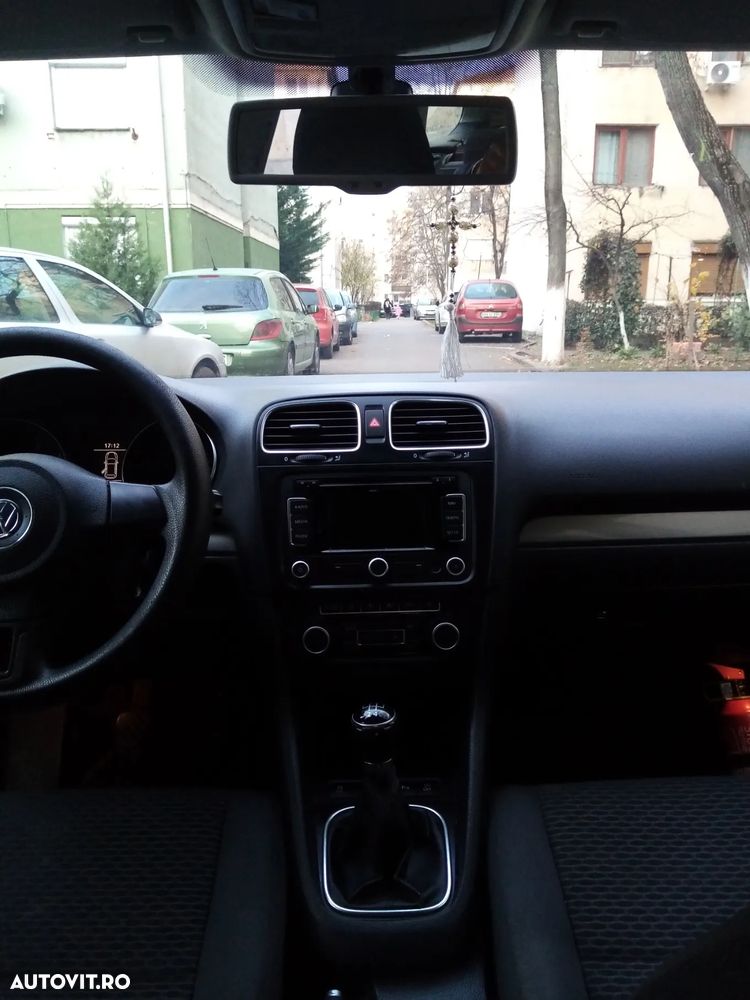 Volkswagen Golf 1.6 TDI DPF BlueMotion Technology Highline - 10