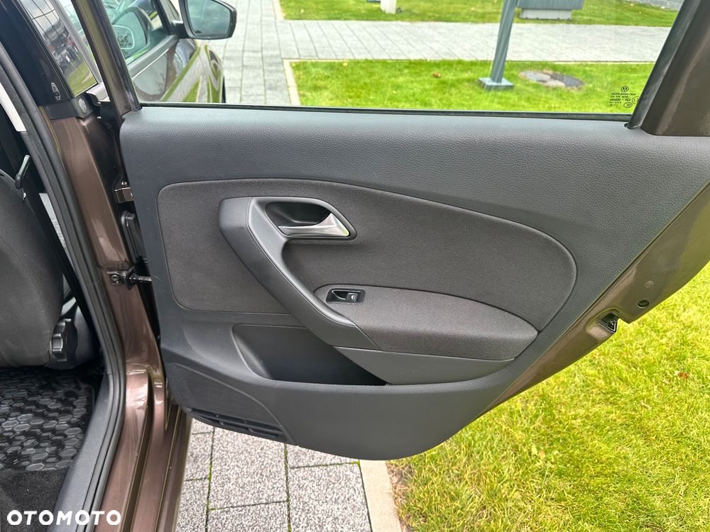 Volkswagen Polo 1.2 TSI BMT Comfortline - 17