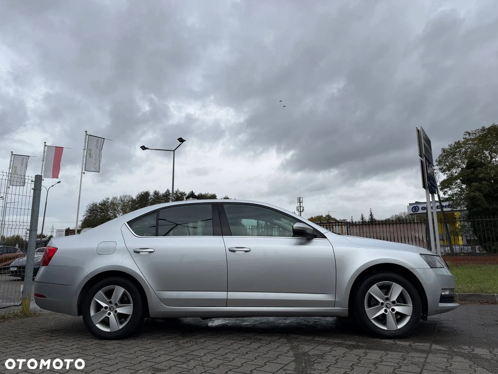 Skoda Octavia 1.5 TSI ACT Business - 4