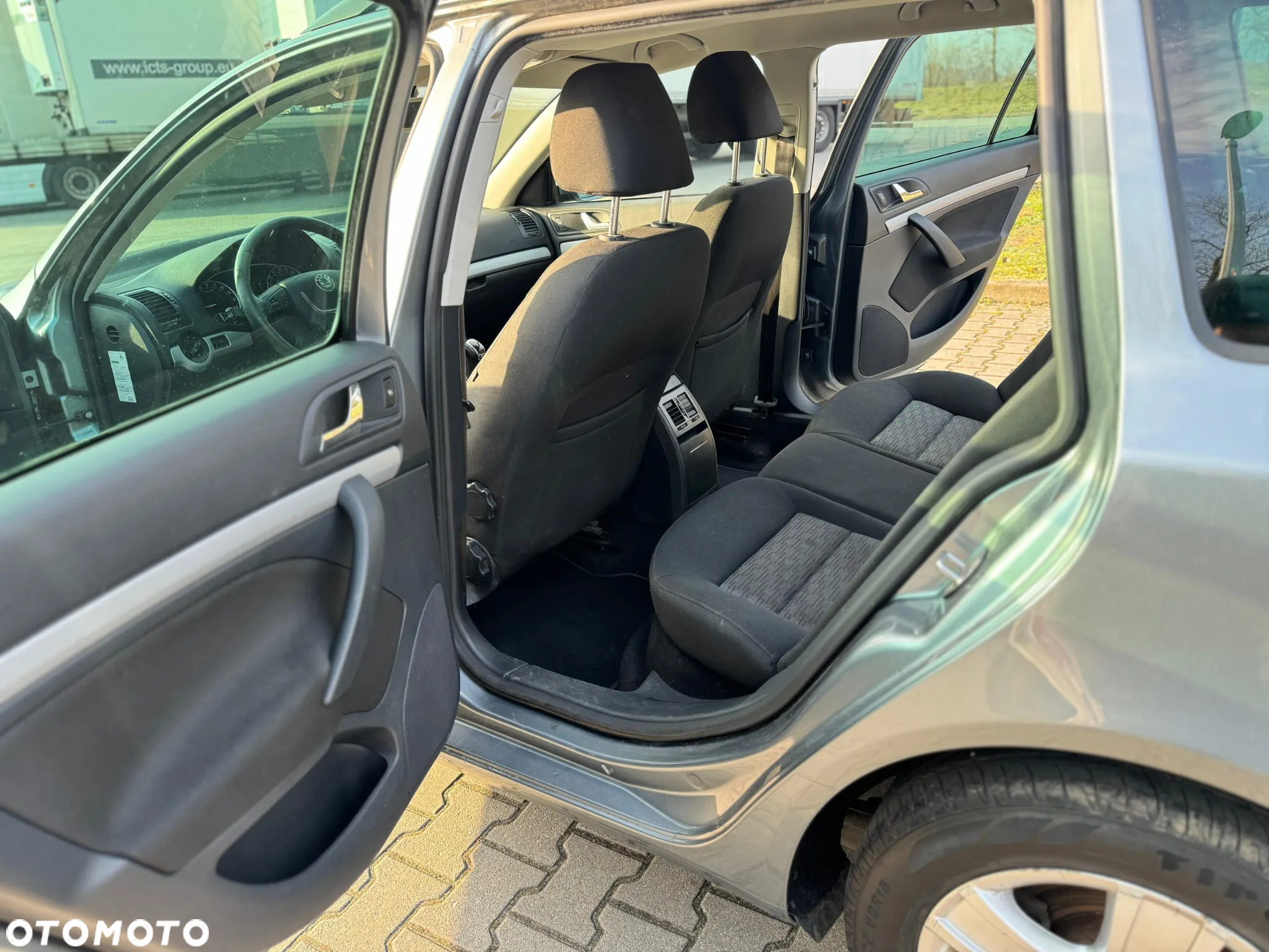 Skoda Octavia 2.0 TDI Ambiente - 13