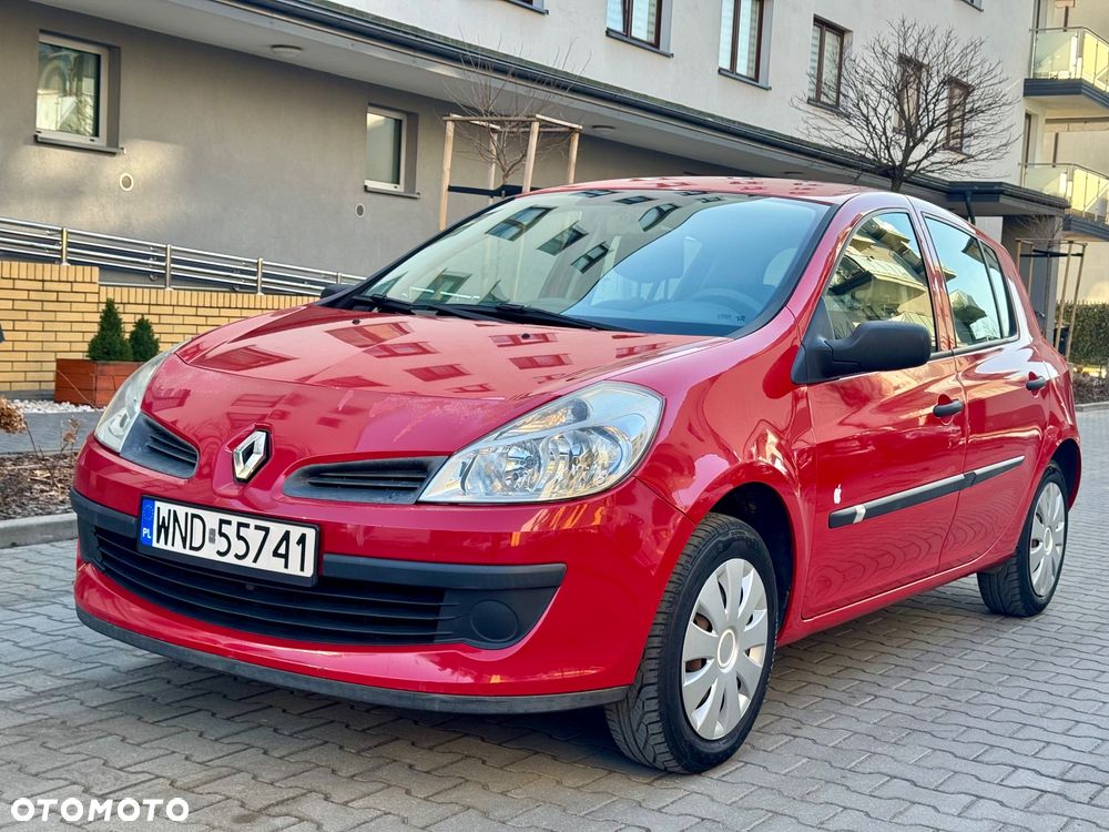 Renault Clio - 1